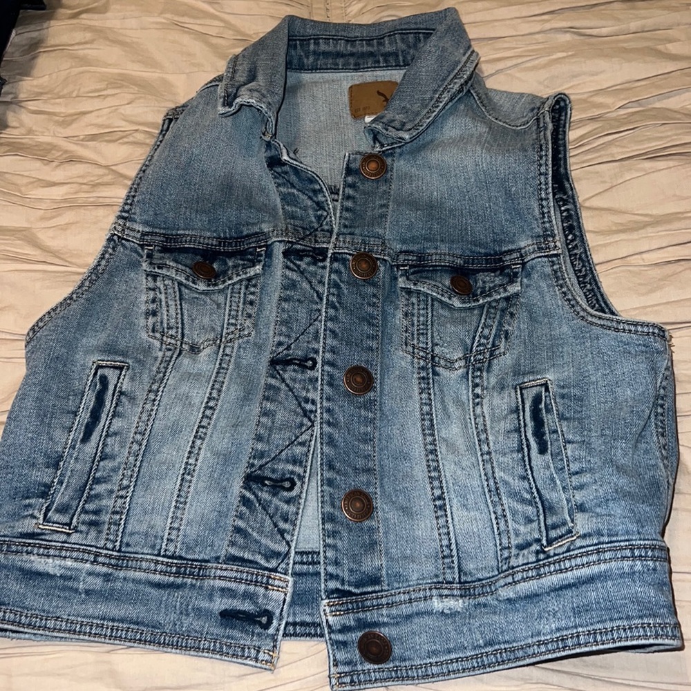 American eagle size medium jean jacket